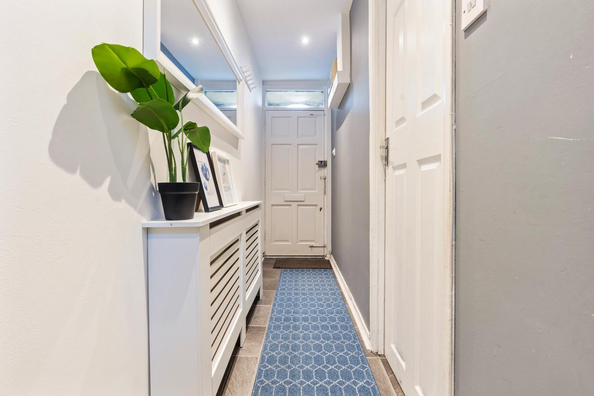 Comfy 4bed House Close To Subway Case de vacanță