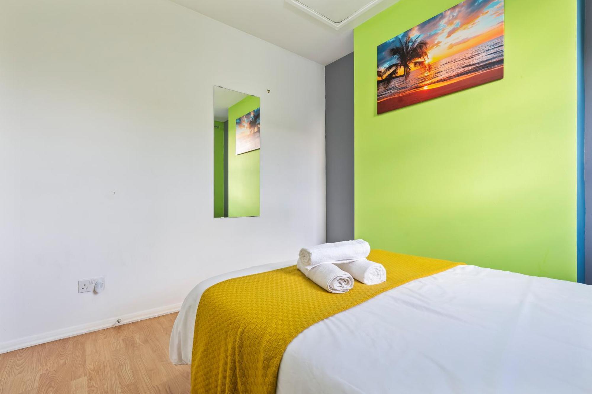 Comfy 4bed House Close To Subway Case de vacanță *